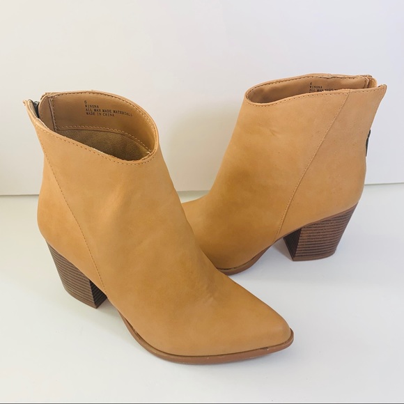 Charlotte Russe Booties - Picture 2 of 7